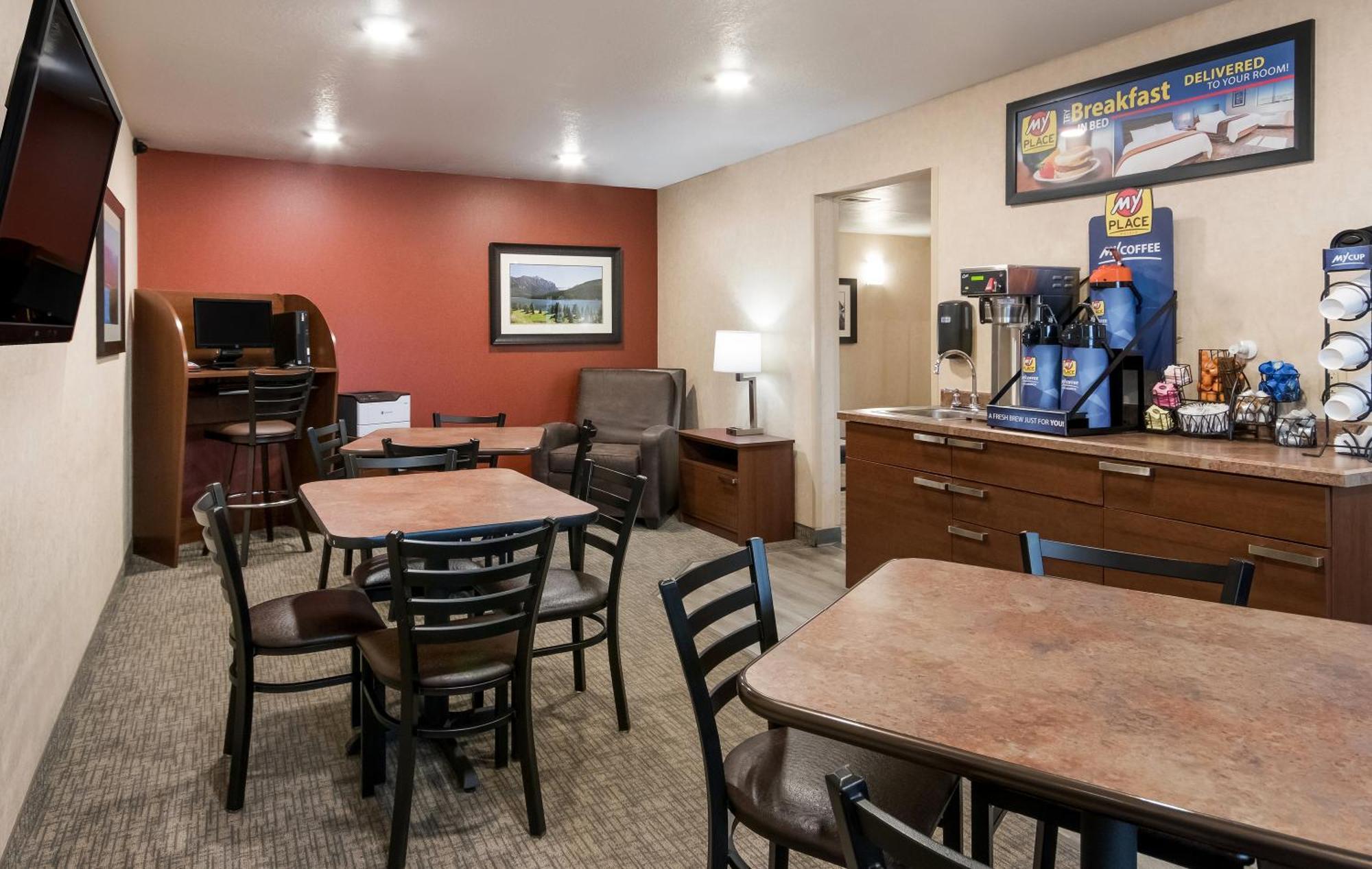 My Place Hotel-grand Forks, Nd 3*